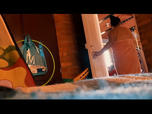 ❤️ Ujak me prati pod tušem, jebe me dok se tuširam. ❤️ Porno fb kod nas